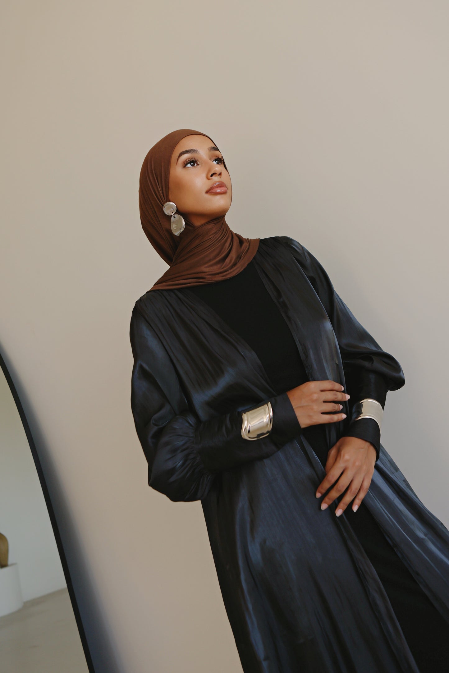 Veila Drape Black